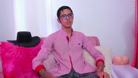 Snapshot of ethan_sai01 chatting on December 2024 06:14:01 PM ETHAN SAI online show from December 2024 06:14:01 PM