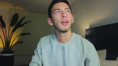 Snapshot of ethan_skiny_ chatting on December 2024 05:07:02 AM Joan online show from December 2024 05:07:02 AM