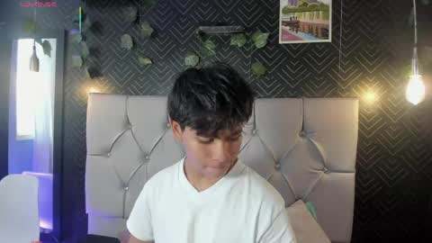 Ethan online show from May 2026 09:42:02 PM