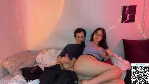 EthanandMaria online show from April 2026 09:17:01 PM