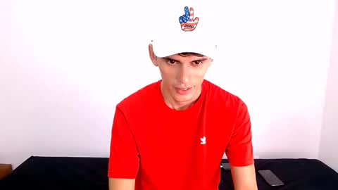 EthanColeeman online show from November 2025 03:21:01 PM