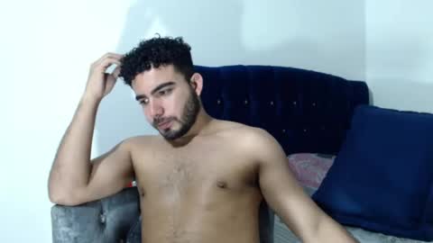 Snapshot of ethanhairy chatting on February 2025 07:57:02 PM Ethan online show from February 2025 07:57:02 PM