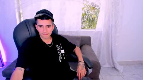 Ethan Boy online show from April 2026 08:29:01 PM