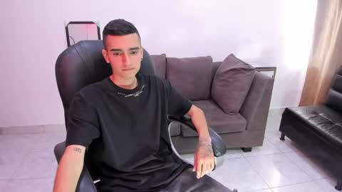 Ethan Boy online show from April 2026 07:39:01 PM