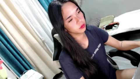 Snapshot of ethereal_ethan chatting on January 2025 12:15:01 PM Ethan online show from January 2025 12:15:01 PM