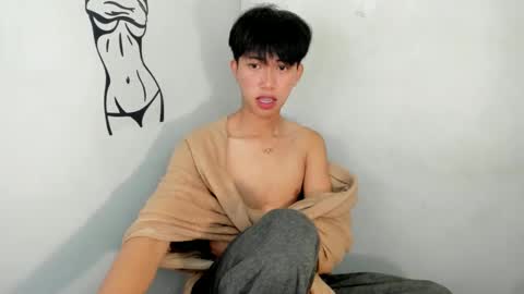 Snapshot of ethereal_ethan chatting on February 2025 02:31:02 PM Ethan online show from February 2025 02:31:02 PM