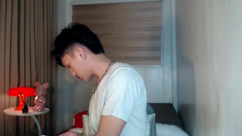 Snapshot of etherealboytoy4hire chatting on January 2026 02:05:02 AM Rey online show from January 2026 02:05:02 AM