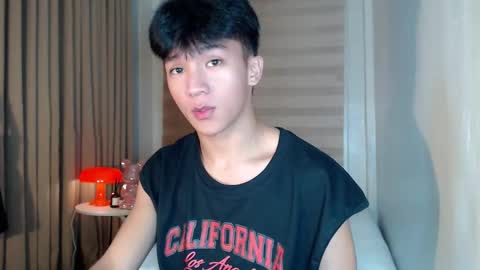 Snapshot of etherealboytoy4hire chatting on February 2026 01:29:02 PM Rey online show from February 2026 01:29:02 PM