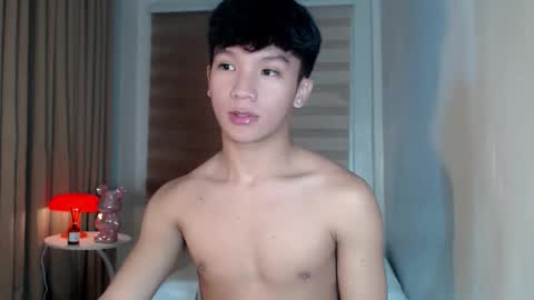 Snapshot of etherealboytoy4hire chatting on February 2026 05:42:02 PM Rey online show from February 2026 05:42:02 PM