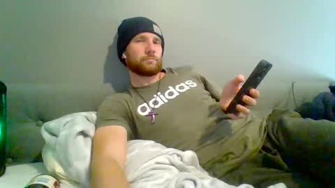 Snapshot of eugar81 chatting on December 2025 08:35:01 PM eugar81 online show from December 2025 08:35:01 PM