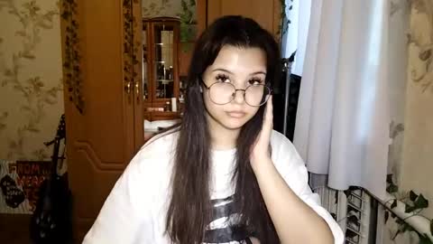 Snapshot of eugeniecarrubba chatting on June 2026 02:33:01 PM Lily 1st day online show from June 2026 02:33:01 PM