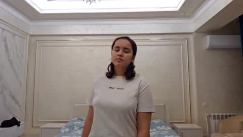 eulajaster online show from December 2025 02:34:02 PM