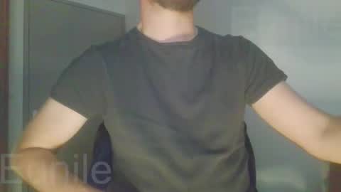 Snapshot of eunile chatting on October 2025 10:51:01 PM eunile online show from October 2025 10:51:01 PM