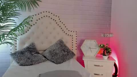  Eurekaa  online show from February 2025 11:04:02 PM