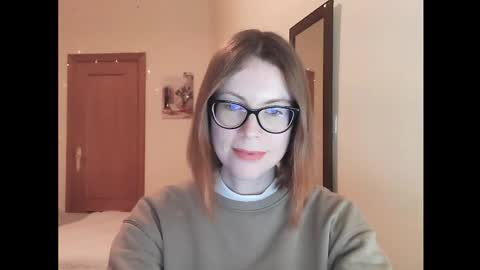 Snapshot of eva_cutesmile chatting on February 2026 09:20:01 PM Eva online show from February 2026 09:20:01 PM