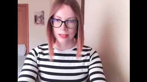 Snapshot of eva_cutesmile chatting on May 2026 04:04:02 PM Eva online show from May 2026 04:04:02 PM