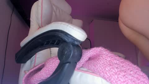 Eva Davis online show from January 2025 01:52:01 AM