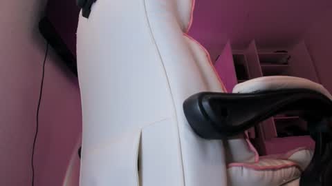 Eva Davis online show from January 2025 05:09:01 AM