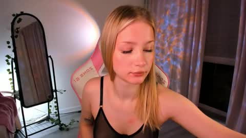 Eva Davis online show from March 2026 02:47:01 AM