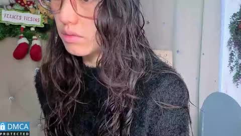 Snapshot of eva_delight_ chatting on December 2025 11:08:01 AM eva delight online show from December 2025 11:08:01 AM