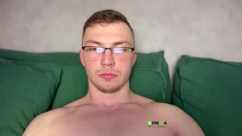 Eva and Iron online show from March 2026 12:21:01 AM