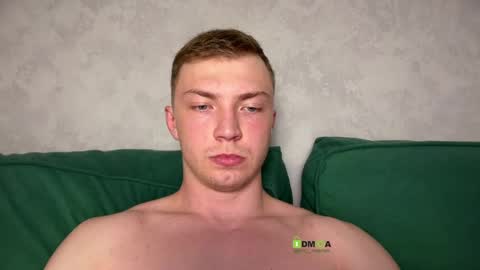 Eva and Iron online show from April 2026 07:29:02 PM