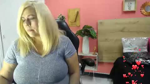Snapshot of eva_love49 chatting on June 2026 06:20:01 PM eva_love49 online show from June 2026 06:20:01 PM