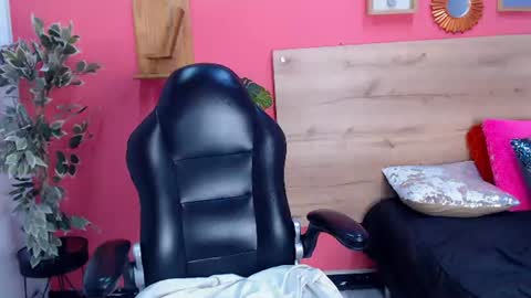 Snapshot of eva_love49 chatting on July 2026 07:39:01 PM eva_love49 online show from July 2026 07:39:01 PM