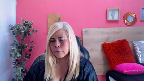 Snapshot of eva_love49 chatting on July 2026 05:44:01 PM eva_love49 online show from July 2026 05:44:01 PM