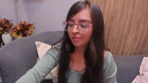 Snapshot of eva_macalliter chatting on December 2024 06:29:02 AM Angelinne online show from December 2024 06:29:02 AM