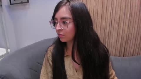 Snapshot of eva_macalliter chatting on January 2025 03:31:01 AM Angelinne online show from January 2025 03:31:01 AM