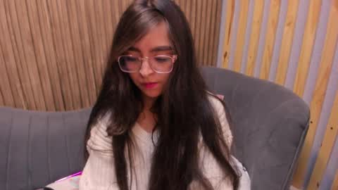 Snapshot of eva_macalliter chatting on February 2025 06:03:01 AM Angelinne online show from February 2025 06:03:01 AM