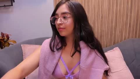 Snapshot of eva_macalliter chatting on February 2025 06:18:02 AM Angelinne online show from February 2025 06:18:02 AM