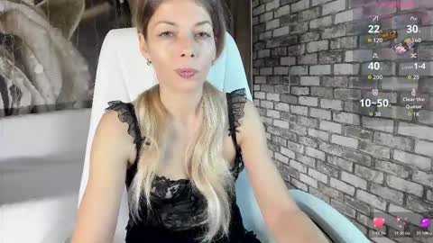 Snapshot of eva_melow chatting on October 2025 12:07:02 PM Eva online show from October 2025 12:07:02 PM