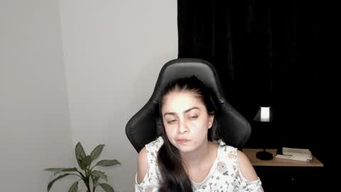 eva_monn online show from January 2025 11:41:01 PM