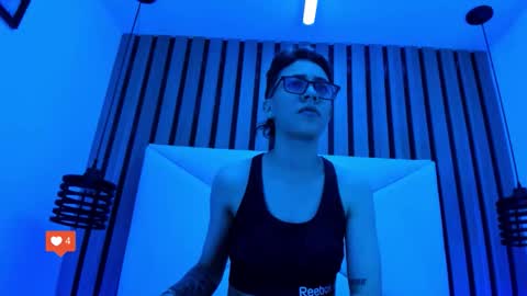 Snapshot of eva_monwalker chatting on November 2025 05:33:02 PM Eva cute online show from November 2025 05:33:02 PM