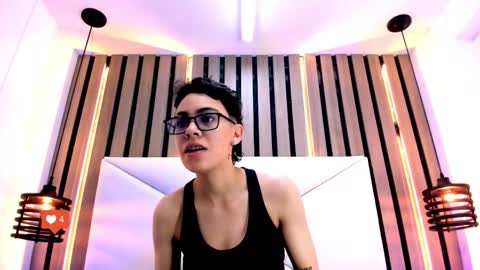 Snapshot of eva_monwalker chatting on November 2025 01:06:02 PM Eva cute online show from November 2025 01:06:02 PM