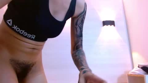 Snapshot of eva_monwalker chatting on November 2025 06:08:01 PM Eva cute online show from November 2025 06:08:01 PM