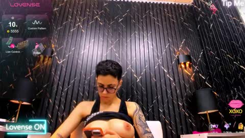 Snapshot of eva_monwalker chatting on December 2025 05:41:02 PM Eva cute online show from December 2025 05:41:02 PM