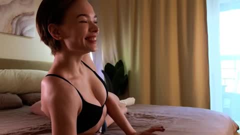 Eva online show from March 2025 12:48:02 PM