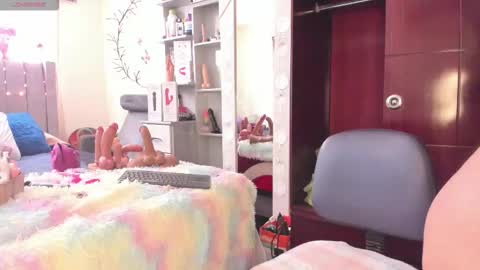 Eva Notty  online show from December 2025 02:36:02 PM