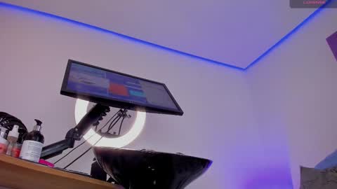 Eva online show from November 2025 04:13:02 AM