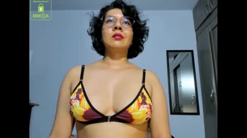 Snapshot of eva_rain01 chatting on January 2025 09:55:02 PM Eva online show from January 2025 09:55:02 PM