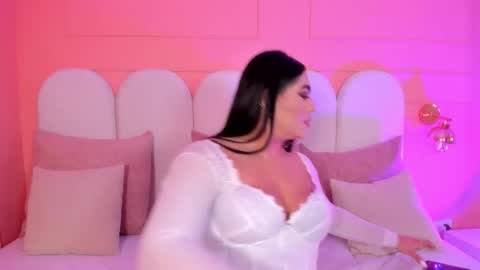 eva_saintt online show from November 2025 04:35:02 AM