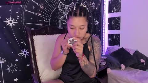 Eva  online show from September 2025 06:17:01 AM