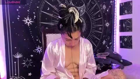 Eva  online show from October 2025 07:15:01 AM