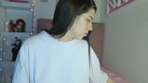 Eva Sin online show from April 2026 12:44:01 AM