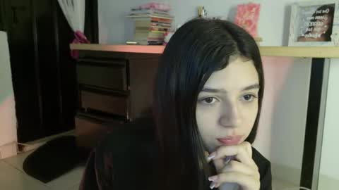 Snapshot of eva_sin18 chatting on June 2026 12:06:01 AM Eva Sin online show from June 2026 12:06:01 AM