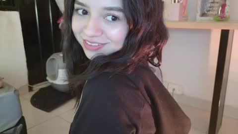 Snapshot of eva_sin18 chatting on June 2026 01:28:02 AM Eva Sin online show from June 2026 01:28:02 AM