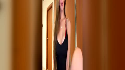 Snapshot of evaangelina_ chatting on June 2026 10:03:02 PM Eva online show from June 2026 10:03:02 PM